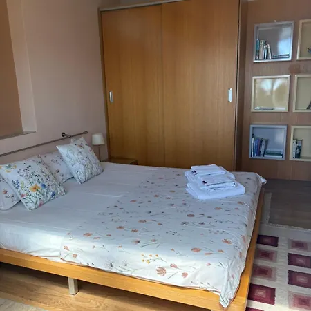 Vitosha Sunrise Apartment *