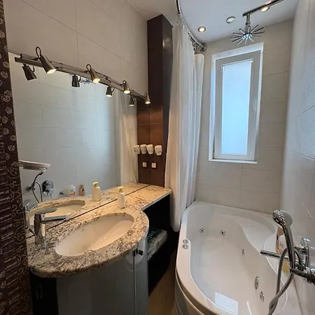 Vitosha Sunrise Apartamento Sófia